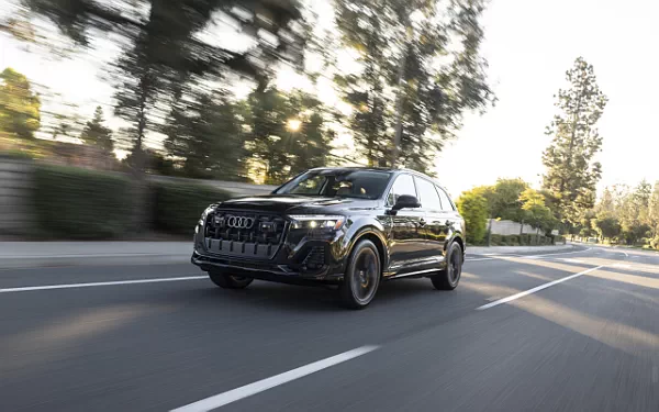 Cars wallpapers Audi Q7 55 TFSI quattro (Tamarind Brown Metallic) US-spec - 2025