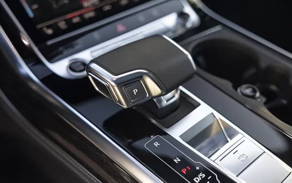 Cars wallpapers Audi Q8 55 TFSI quattro S line (Sakhir Gold Metallic) US-spec - 2025