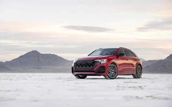 Cars wallpapers Audi SQ8 TFSI quattro (Chili Red Metallic) US-spec - 2025