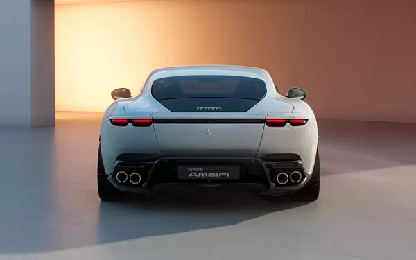 Cars wallpapers Ferrari Amalfi (Bianco Artico) - 2025