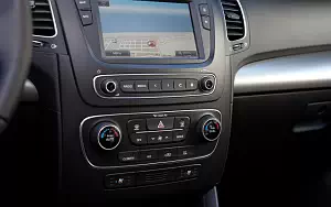 Cars wallpapers Kia Sorento - 2012