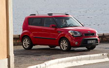 Cars wallpapers Kia Soul Red - 2011