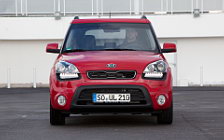 Cars wallpapers Kia Soul Red - 2011