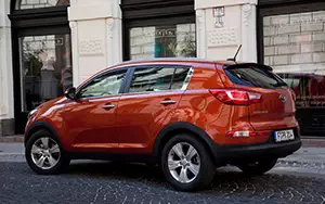 Cars wallpapers Kia Sportage (Techno Orange) - 2010