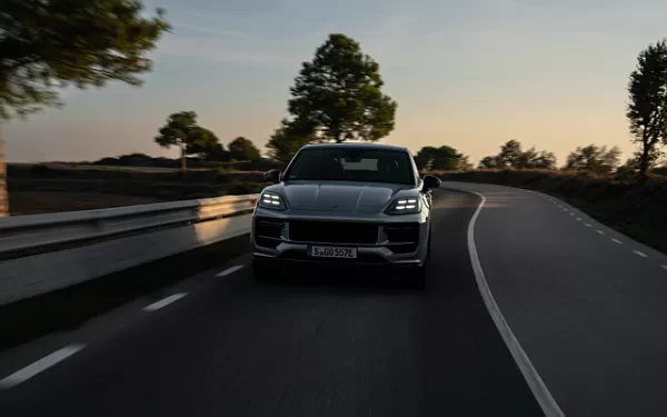 Cars wallpapers Porsche Cayenne Turbo E-Hybrid Coupe - 2023