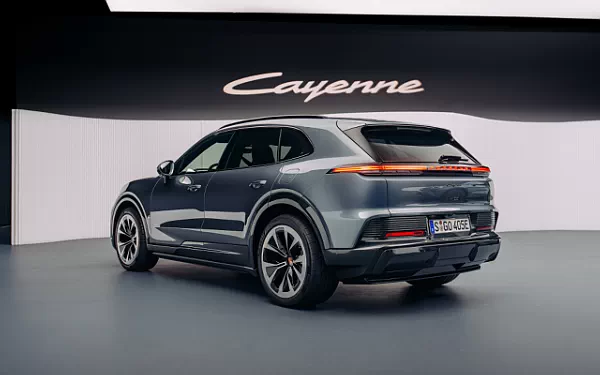 Cars wallpapers Porsche Cayenne Electric - 2026
