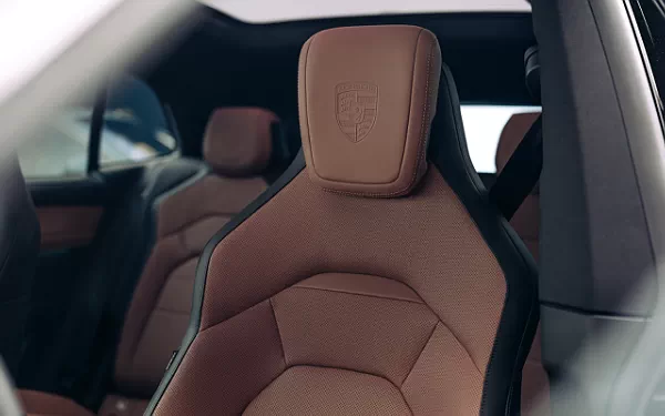 Cars wallpapers Porsche Cayenne Electric - 2026