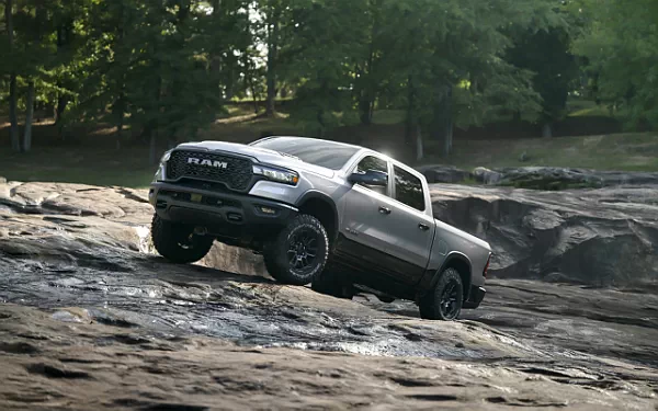 Cars wallpapers Ram 1500 Rebel (Billet Silver Metallic/Diamond Black) - 2024