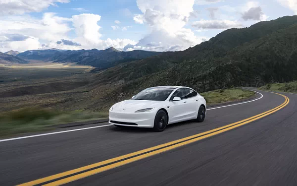 Cars wallpapers Tesla Model 3 Standard - 2025