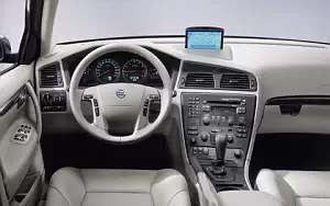 Cars wallpapers Volvo V70 - 2004