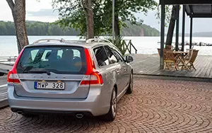 Cars wallpapers Volvo V70 D5 - 2014