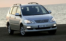 Toyota Avensis Verso - 2003